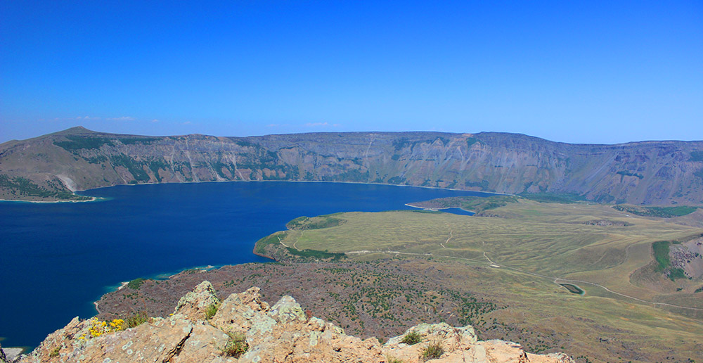 مسابقه طراحی معماری چشم های آتشفشان نمرود: