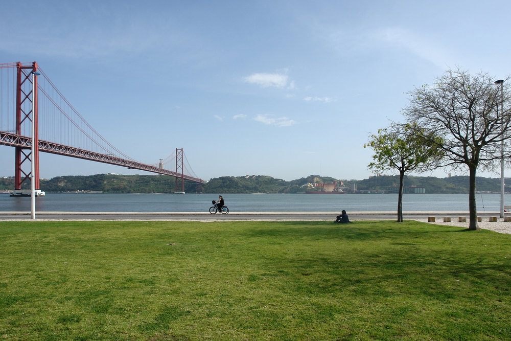 مسابقه معماری سایت یادبود