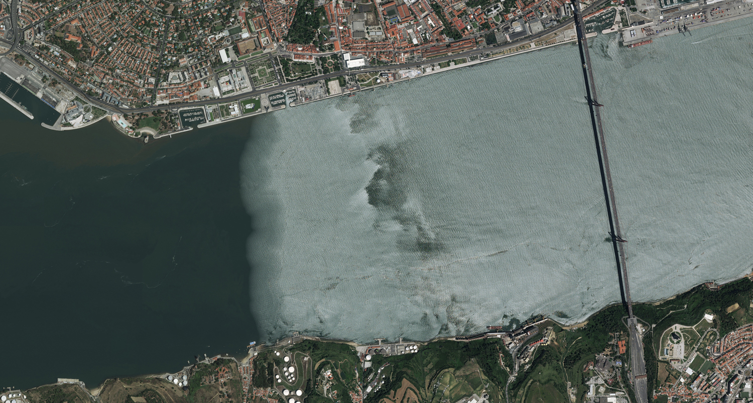 مسابقه معماری سایت یادبود