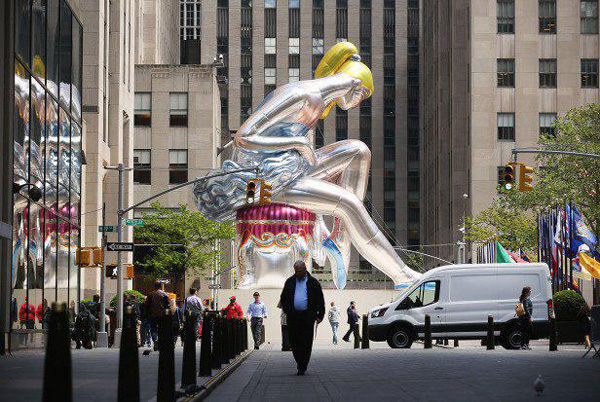 بالرین نشسته   (Seated Ballerina)اثر Jeff Koons