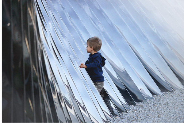 Oskar Zieta پاویلیون NAWA